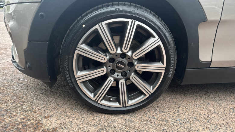 MINI Hatchback 2.0 Cooper S Exclusive 5dr Petrol Hatchback